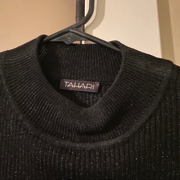 Tahari Ribbed Black Knit Top Size P - Picture 2 of 5